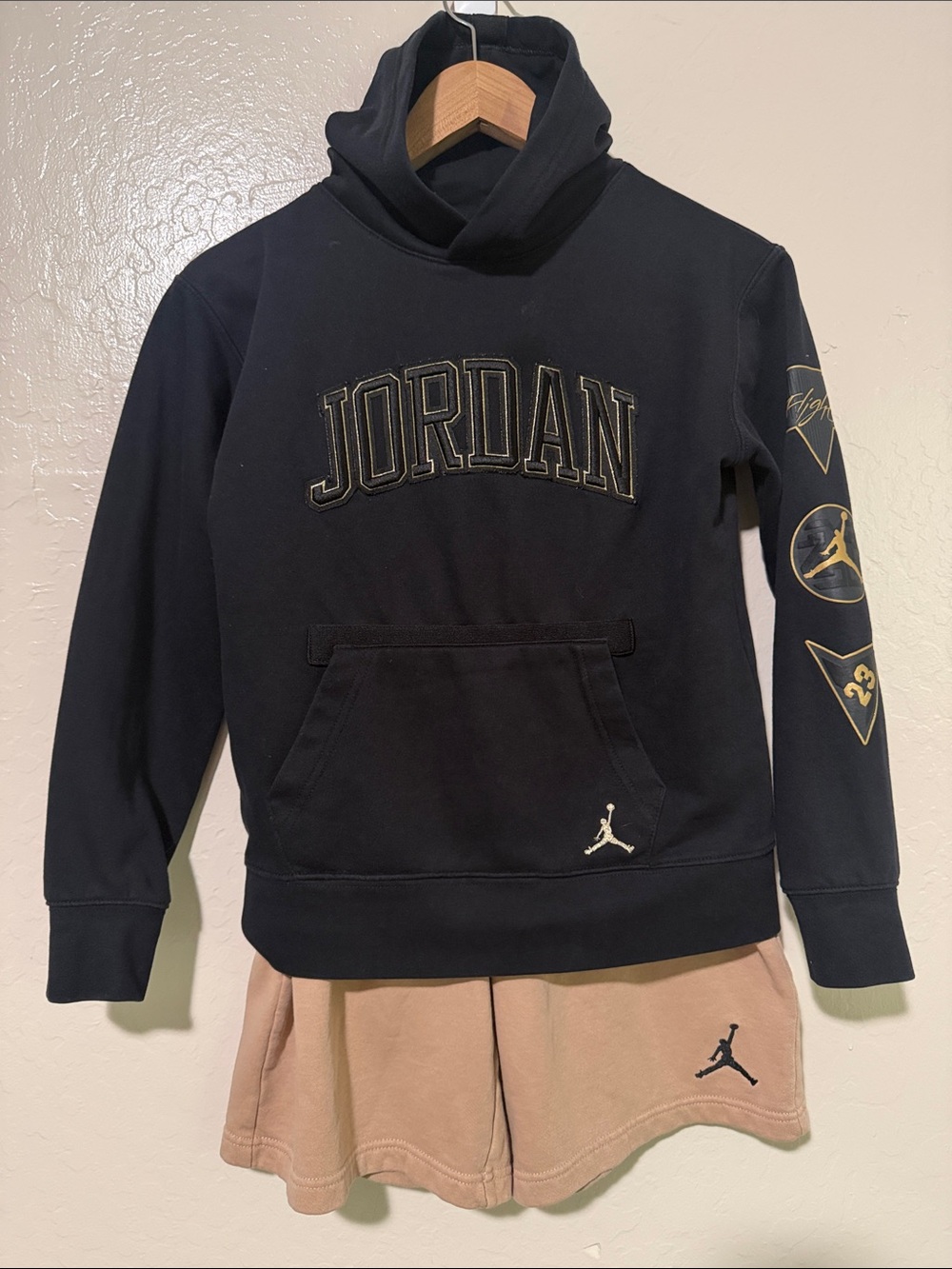 🔥Nike Air Jordan Boys Lifestyle Hoodie &Shorts Set M/L Mix Match